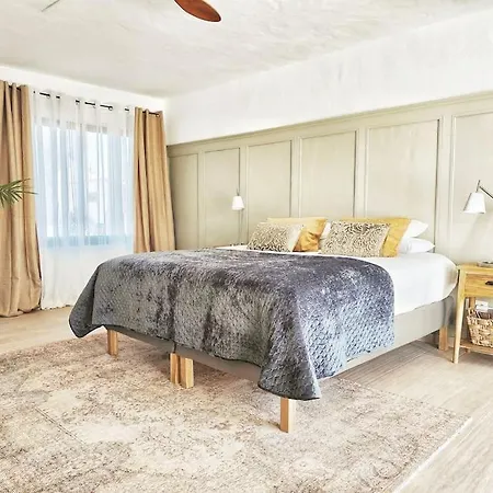 No 2. Stunning 4-bedroom With Large Pool * Ла-Олива